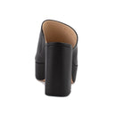 Šľapky na vysokej platforme Hogl v čiernej farbe.