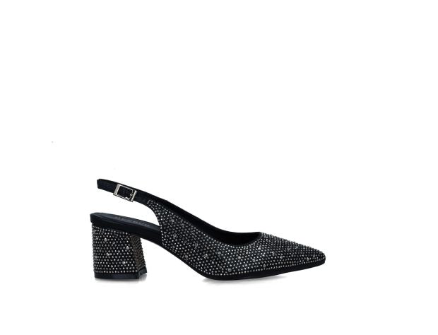 Menbur-Sandalen