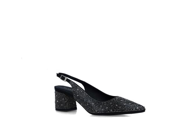 Menbur-Sandalen