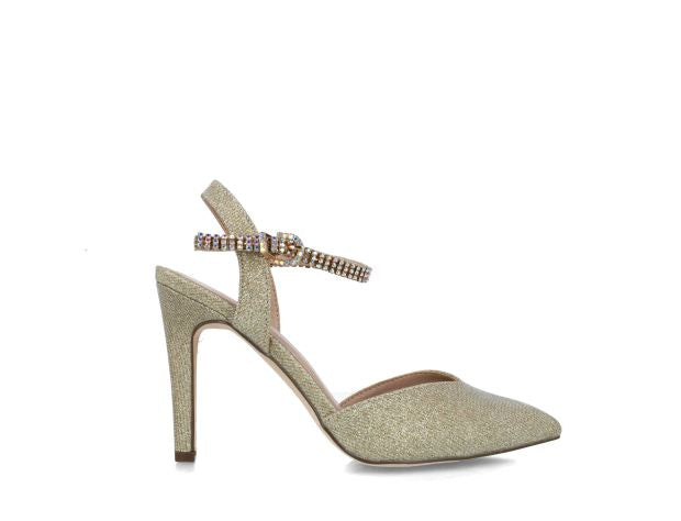 Menbur-Sandalen