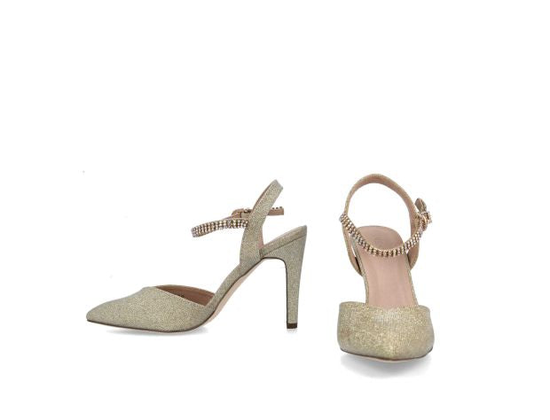Menbur-Sandalen