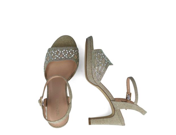 Menbur-Sandalen