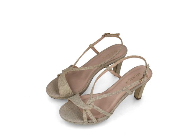 Menbur-Sandalen