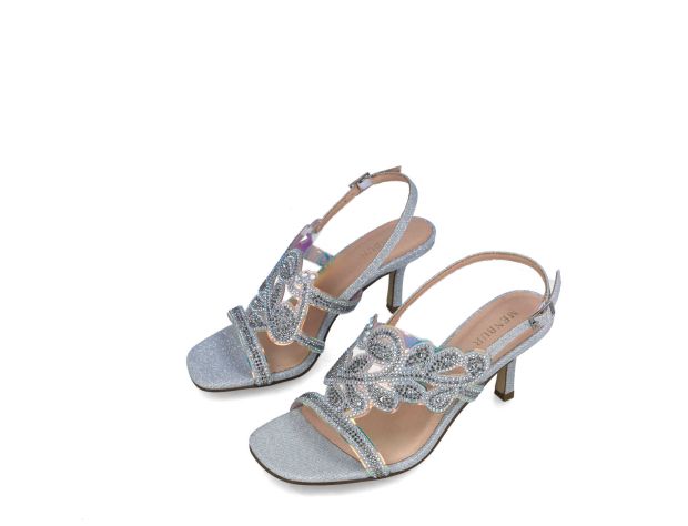 Menbur-Sandalen